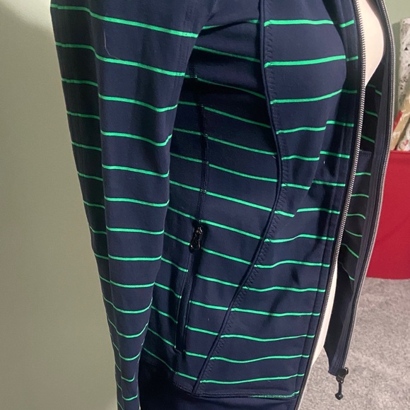 lululemon athletica Navy and Green Striped - Picture 3 of 3